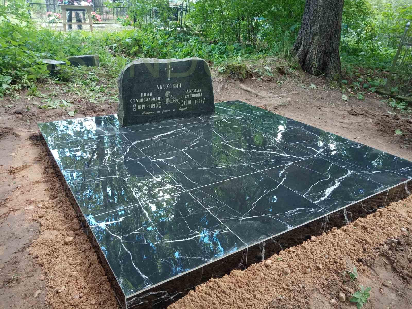 памятники из гранита