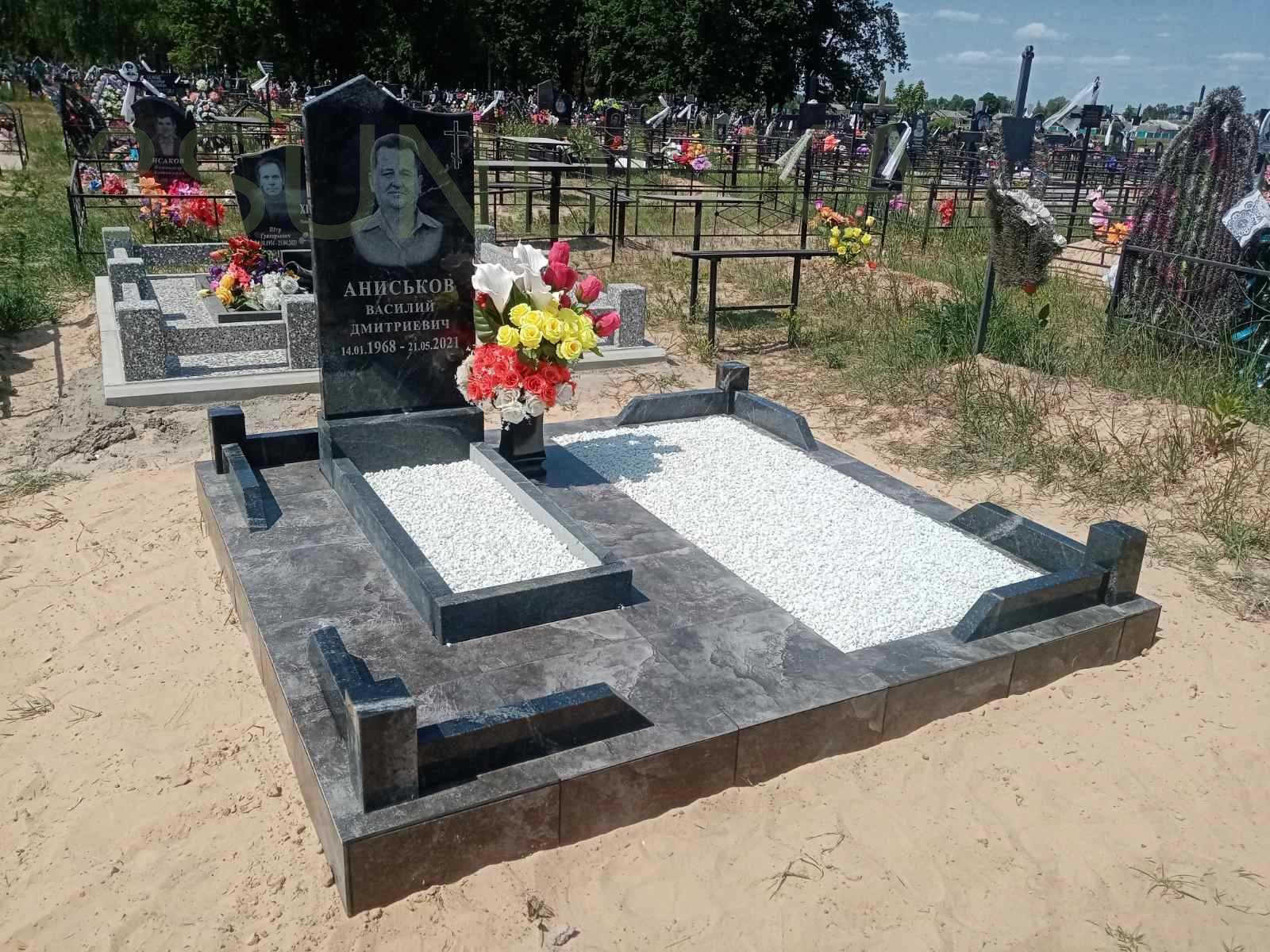 гравировка на памятники из гранита
